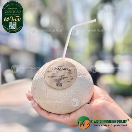 Dừa Xiêm Xanh Bến Tre Gọt Trọc - Green Siamese Coconut | Coco Meko