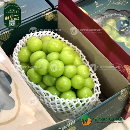 Nho Mẫu Đơn Shine Muscat Eloasis Hàn Quốc Hộp Quà Tặng Chùm 1kg